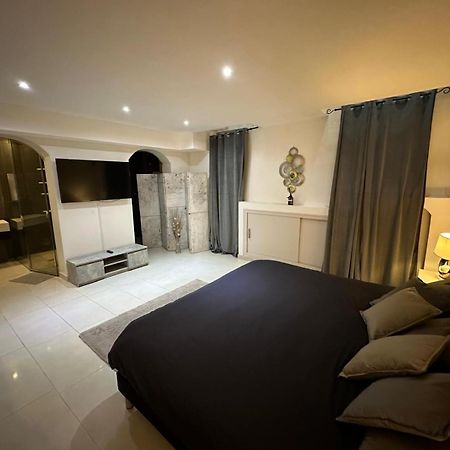Les Champs Elysees-125M2 Modern And Spacious Παρίσι Εξωτερικό φωτογραφία