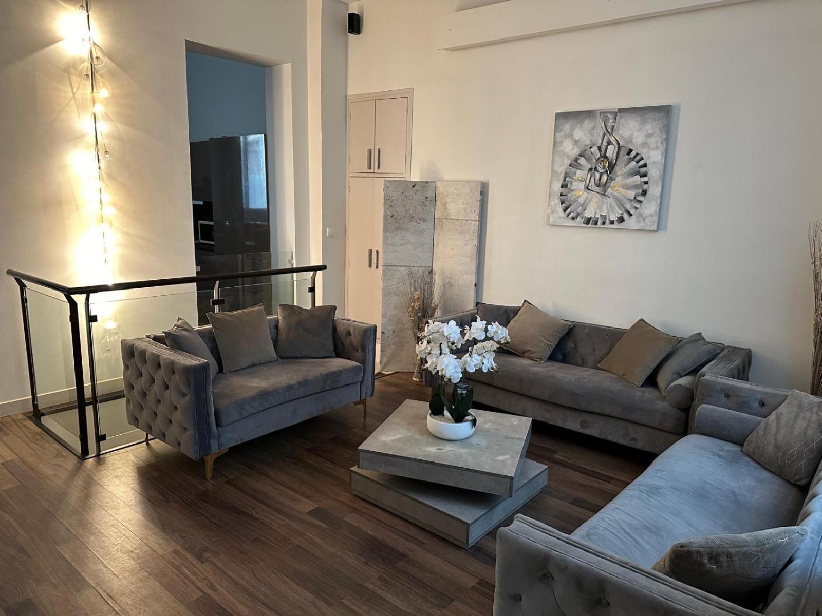 Les Champs Elysees-125M2 Modern And Spacious Παρίσι Εξωτερικό φωτογραφία